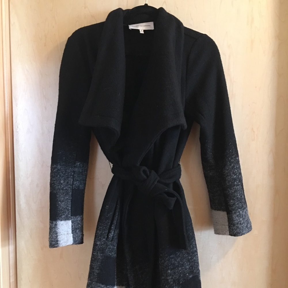 Cupcakes & Cashmere Black Wool Blend Coat S